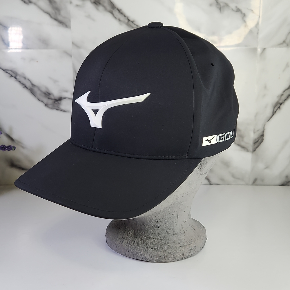 Mizuno Golf Hat. Black Cap. Fitted Performance Sweatband